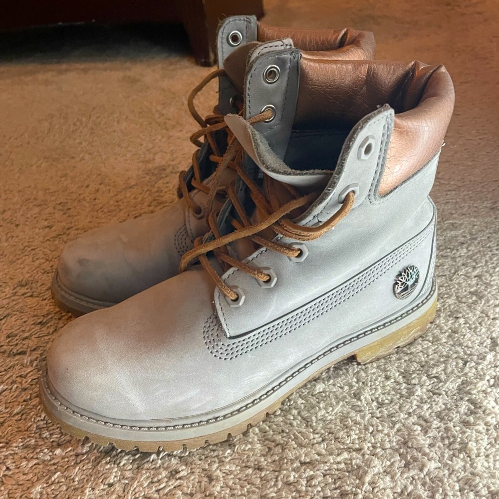 Grey & Bronze Women’s Timberland Boots